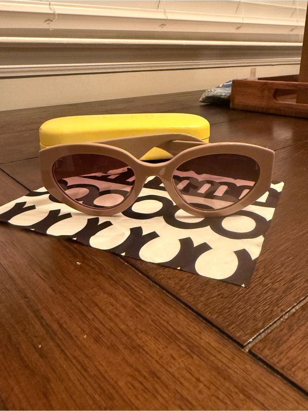 Marc Jacobs Beige Cat-Eye Sunglasses with Pink Lenses